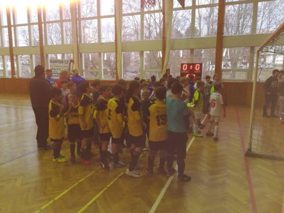 První zimní úspěch fotbalistů Slovanu. Starší přípravka třetí ve Vamberku 