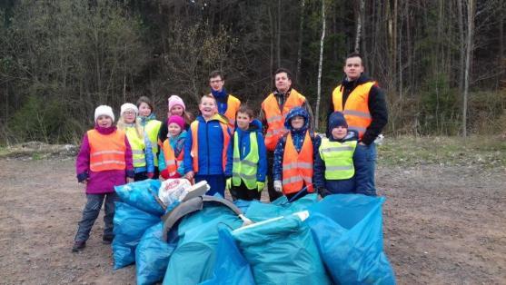 Broumovští skauti opět uklízeli