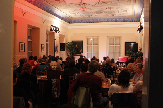 Jiří Černý přilákal do kláštera milovníky Leonarda Cohena 