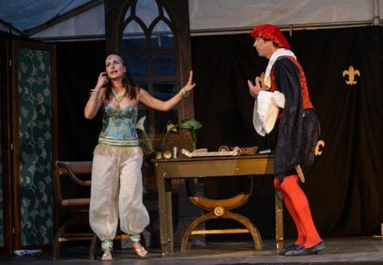 Malé letní divadlení: Je libo pohádky z Krkonoš nebo hradní crazy komedii?