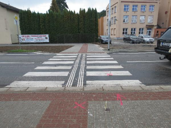 Automobil srazil ve Velkém Poříčí 16letou dívku