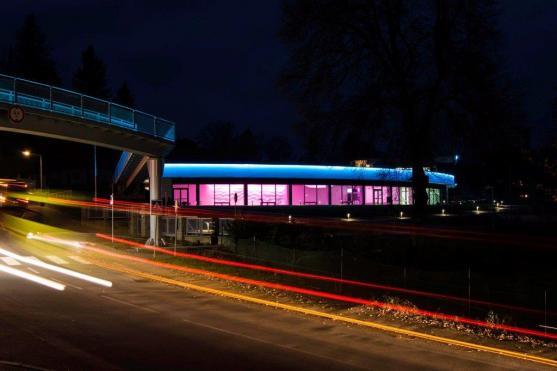 Noční Broumov na fotografiích Lukáše Sokola