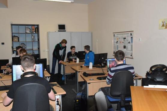 Hronovské Domino v březnu? Horolezecké závody a unikátní turnaj