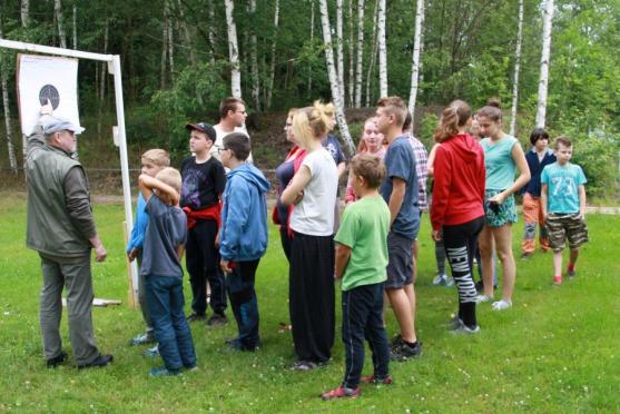 Mladí hasiči z Bukovice a Nízké Srbské si o prázdninách zastříleli na broumovské střelnici Hubert