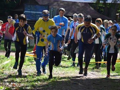 Na závodech v orientačním běhu na Janovičkách startovalo více než šest set závodníků