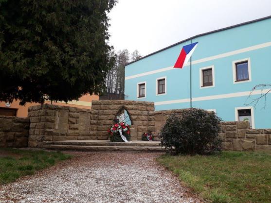 V Teplicích nad Metují si připomněli Den válečných veteránů