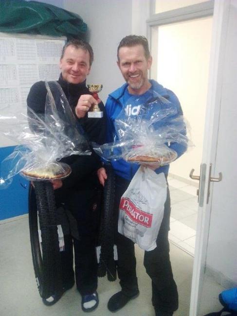 Zájem o teplický tenisový turnaj čtyřher převyšuje kapacitu. Startovalo 24 dvojic