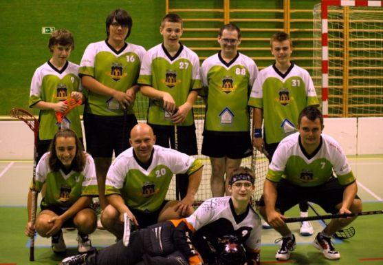 Broumovský florbalový tým AXA FT Junior startoval na svém prvním letošním turnaji