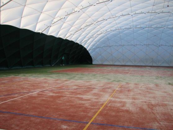 V Teplicích nad Metují se hrál poslední zastřešený tenisový turnaj