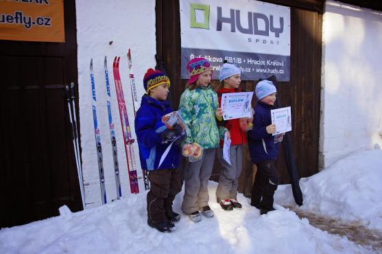 Na Bischofsteinu se jel závod tříčlenných hlídek v běhu na lyžích