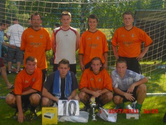 Devatenáct týmů si to o víkendu rozdá o fotbalový O cup