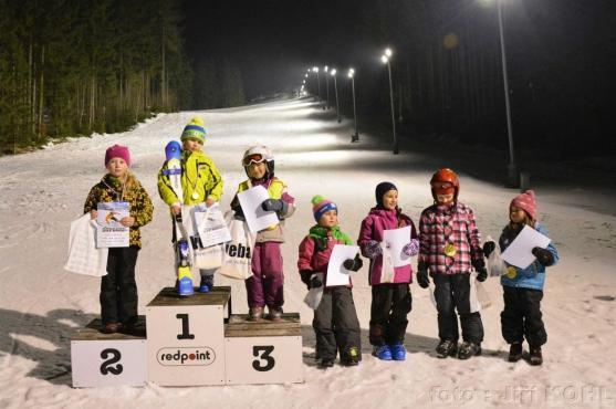 V obřím slalomu startovalo v Teplicích nad Metují téměř 50 závodníků