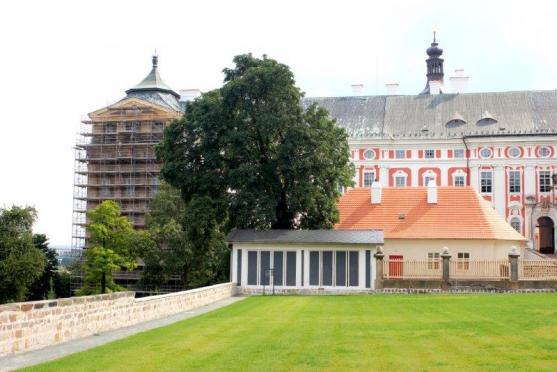 Severní stěna broumovského kláštera dostane novou fasádu