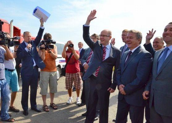 Po osmi letech začaly práce na posledním úseku D11 u Hradce Králové