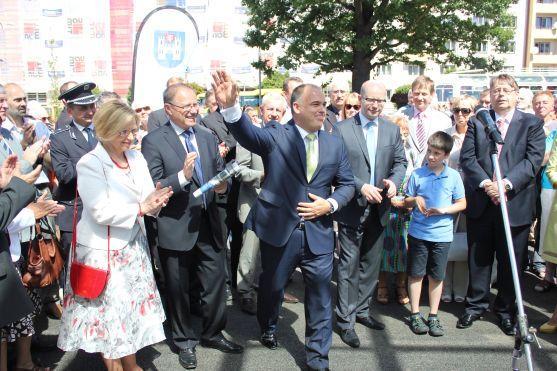 Na novém náchodském nádraží se skandovalo: "Ať žije Birke!"