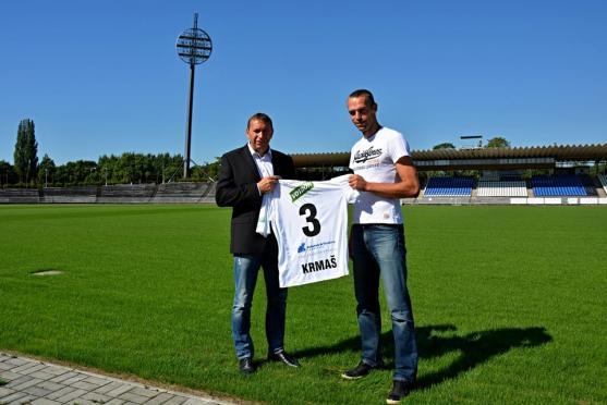 Broumovský Pavel Krmaš přestoupil z německého Freiburgu do Hradce Králové