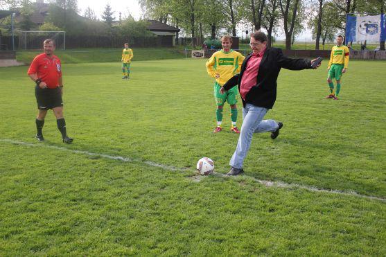 Fotbal: Broumov zvítězil před očima hejtmana France