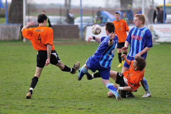 Broumovský fotbalový A tým vybojoval vítězství v dohrávce krajského přeboru