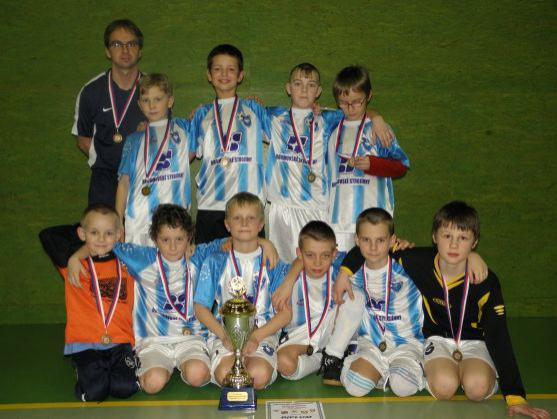 Starší přípravka Slovanu Broumov obsadila na halovém turnaji v Jaroměři v konkurenci týmů z ligových klubů 3. místo