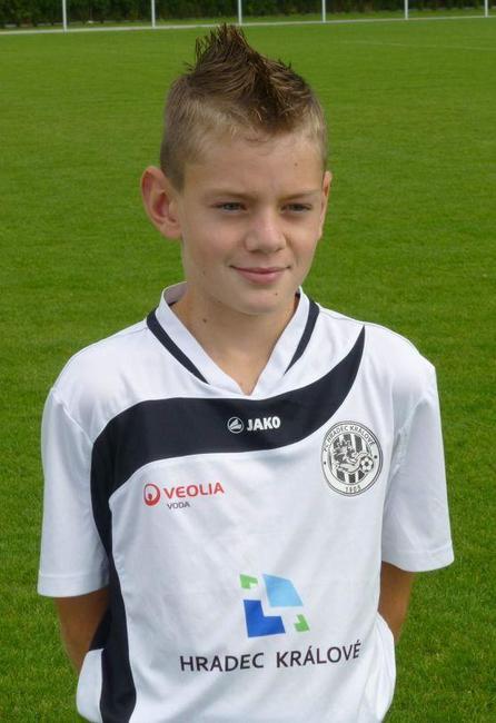 Broumovský fotbalový odchovanec Matěj Ponikelský střílí branky za FC Hradec Králové