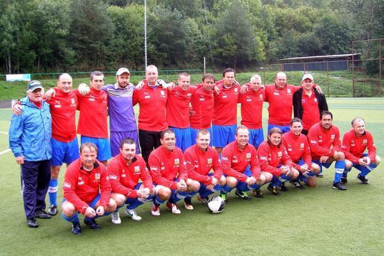 Česká fotbalová reprezentace starostů porazila Slovensko