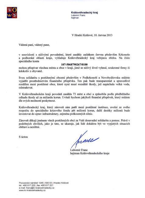 Na povodňové sbírce se scházejí první peníze, přispěl i hejtman