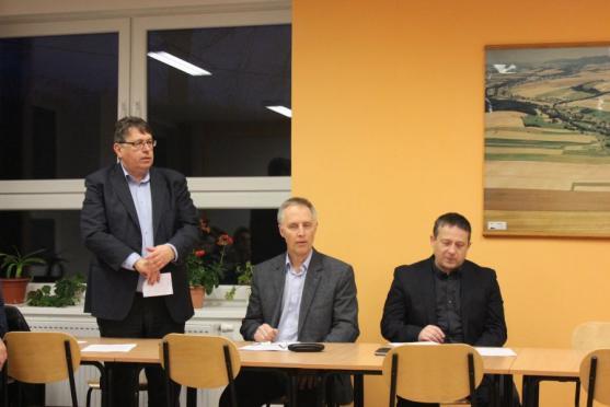 Silnice od Broumova přes Otovice k polským hranicím se zatím opravovat nebude