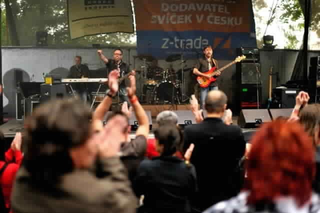 Broumovská kytara na fotografiích Jana Záliše