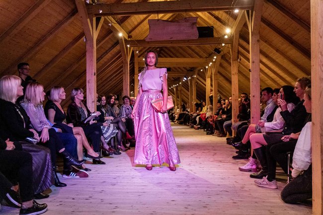 Ženy musejí přijmout, že jsou krásné