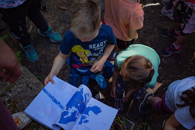 Broumovská labuť doletěla s přihláškou na ministerstvo kultury