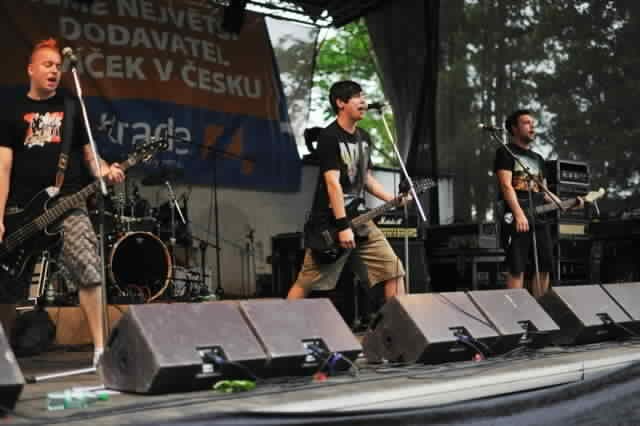 Broumovská kytara na fotografiích Jana Záliše