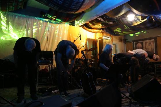 V Edenu hrál Vladimír Mišík. Proč nezahrál Slunečný hrob?