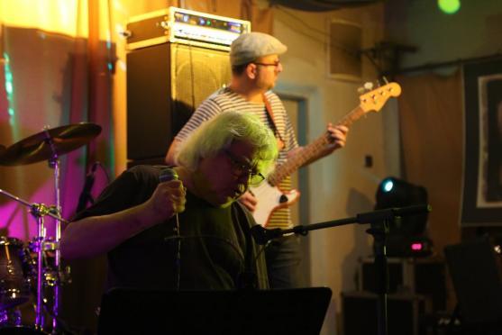 V Edenu hrál Vladimír Mišík. Proč nezahrál Slunečný hrob?