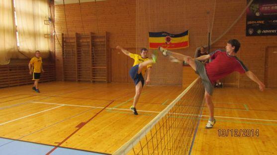 Spartaklub Broumov zahájil tradici předvánočních nohejbalových turnajů