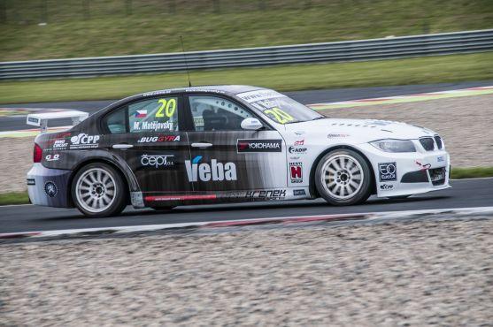 Automobilový závodník Michal Matějovský testoval vůz pro závody na Sicílii