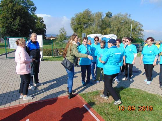 Senioři v Broumově si rádi hrají! První ročník sportovní olympiády jim rozproudil krev v žilách