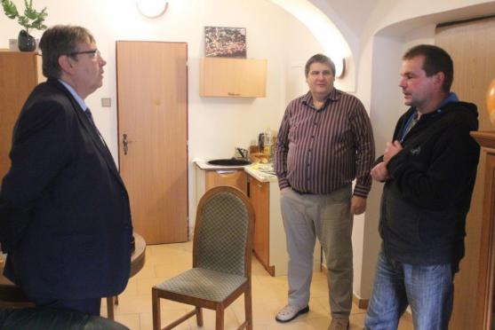 Lubomír Franc otevřel v Broumově pobočku senátorské kanceláře