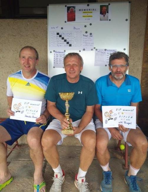 Tenisté vzpomínali na Petra Vojtěcha a Josefa Prouzu