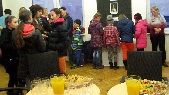 Polické děti navrhovaly nálepky na zápalkové krabičky