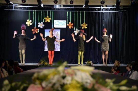 Ohlédnutí za Módní přehlídkou 2015, první akcí v multifunkčním sále Dřevník