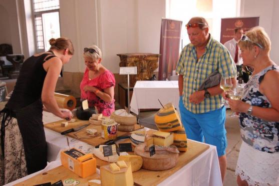 Dobročinný večer a Vinum et Cetera lákaly do broumovského kláštera