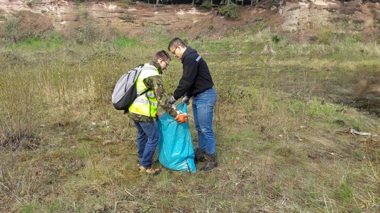 Broumovští skauti znovu uklízeli