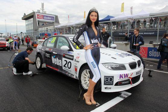 Matějovský, podporovaný broumovskou Vebou, se posouvá do čela mezi evropskými jezdci 