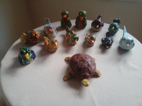 Do konce dubna v Polici nad Metují vystavují svá keramická díla žáci umělecké školy