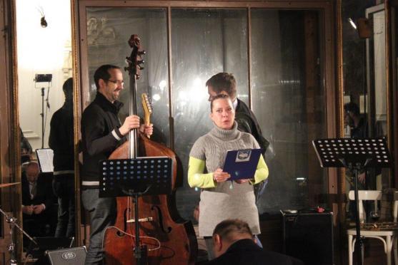 Benefiční večer v bývalé kavárně Café Herzog v Broumově provázel nebývalý zájem veřejnosti