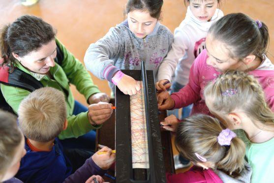 Výstava Play v Broumově je v režii Petra Nikla a Jiřího Walda jiná, nová a větší