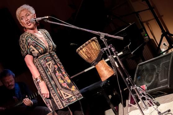 Irena Budweiserová vyprodala večer ArtCafé