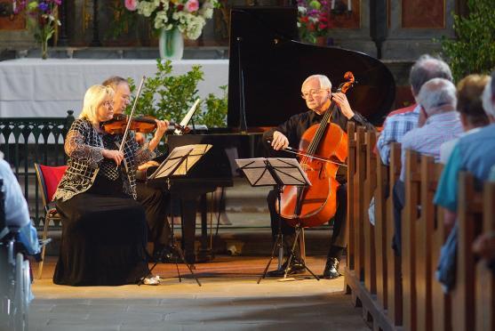 Ohlédnutí za 4. koncertem festivalu Za poklady Broumovska a hudební dílnou 