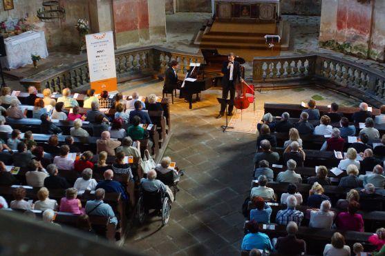 Violoncellistu Petra Špačka a klavíristu Miroslava Sekeru si poslechlo 280 lidí 