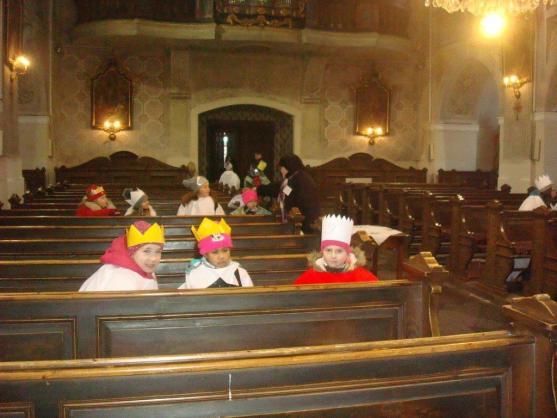 Do kasiček Tříkrálové sbírky se na Broumovsku v letošním roce vybralo téměř sto tisíc korun